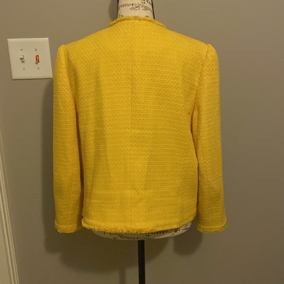 Ann Taylor yellow jacket - Picture 2 of 5